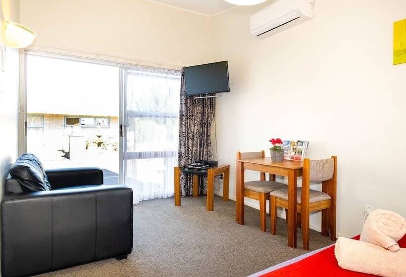 شقة غرفة واحدة, Spanish Lady Motel