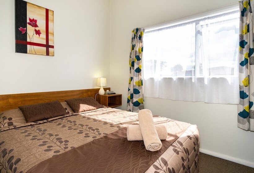 شقة غرفة واحدة, Spanish Lady Motel