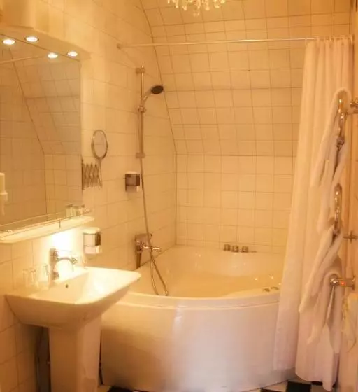 Suite, Blommenhof
