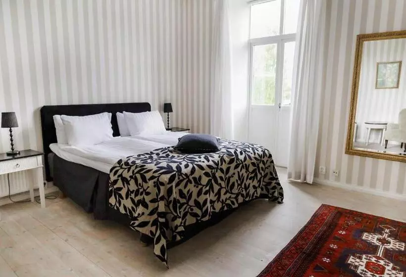 Suite, Blommenhof