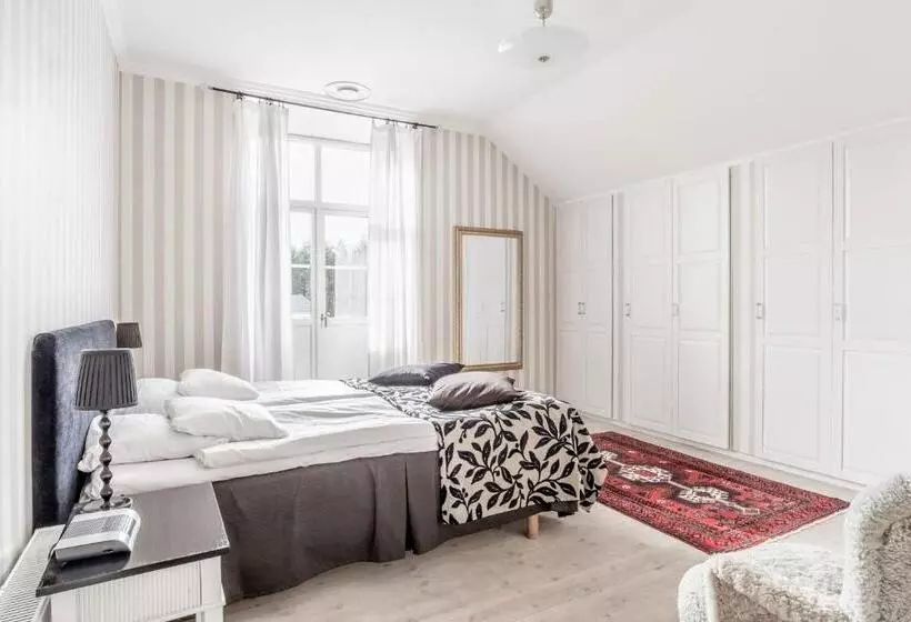 Suite, Blommenhof