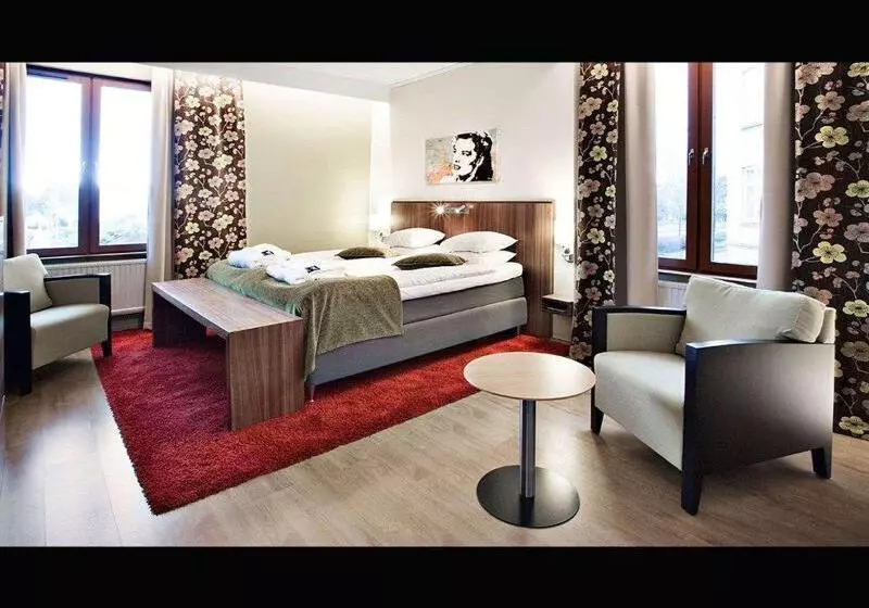 اتاق سوپریور, Home Hotel Kung Oscar