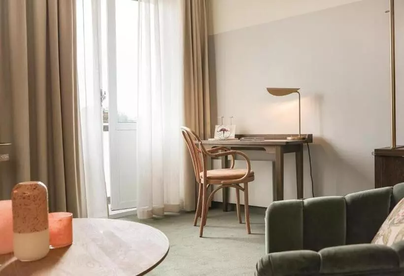 اتاق لوکس, Elite Hotel Mårtenson