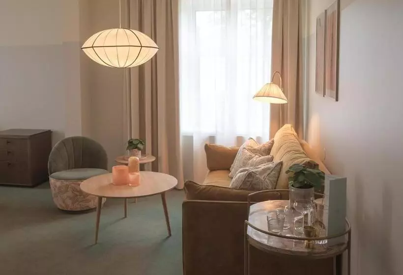 اتاق لوکس, Elite Hotel Mårtenson
