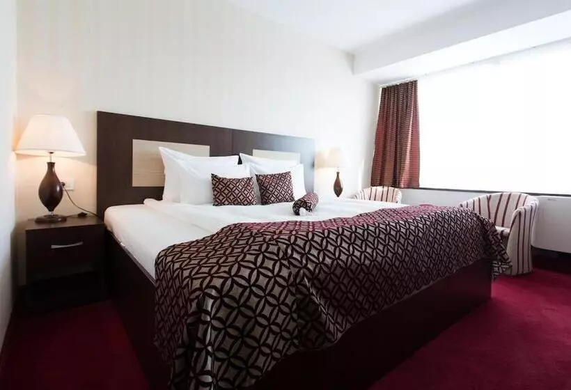 اتاق اکونومی, Grand Hotel Napoca