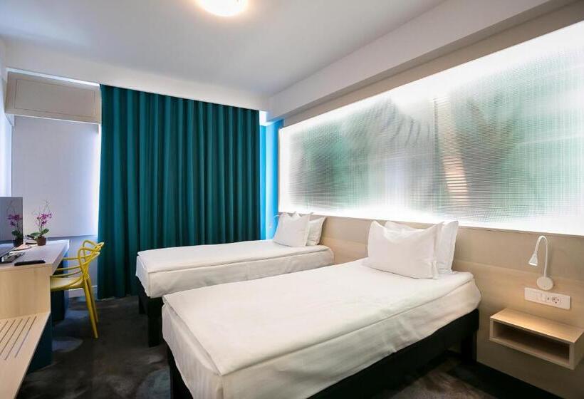 Номер Стандарт, Ibis Styles Dunarea Galati