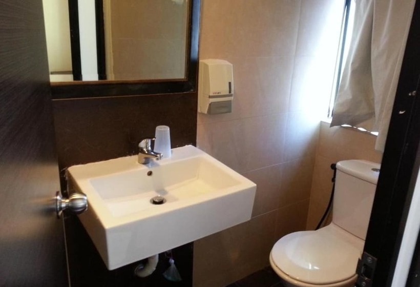 Standard Room, L Hotel At Broadway