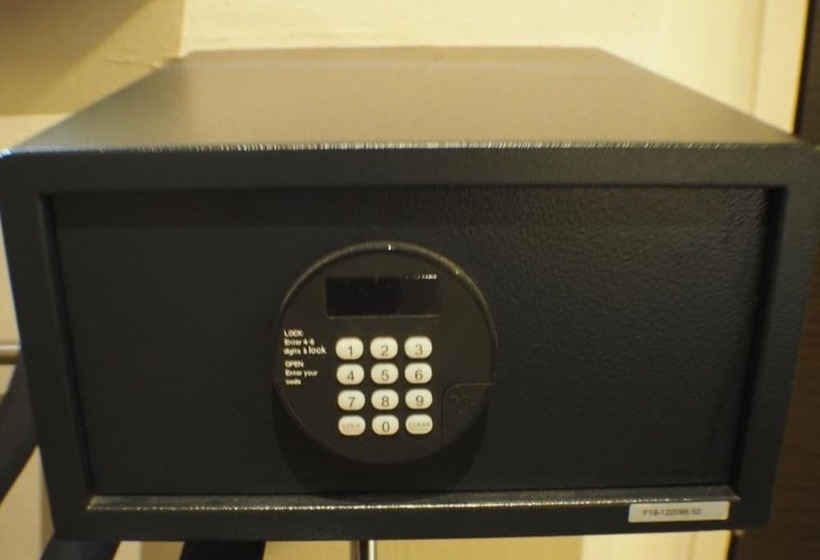 Standard Room, L Hotel At Broadway