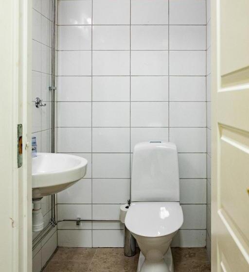 חדר משפחתי, L Gute