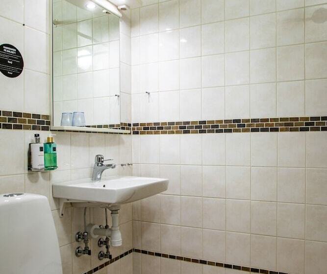 חדר סטנדרט יחיד, L Gute