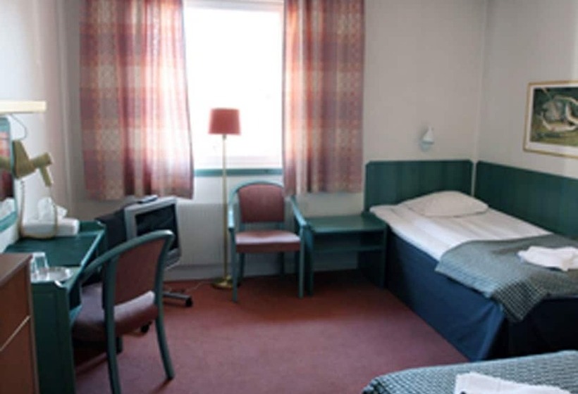 חדר סטנדרט לשלושה, L älvdalen