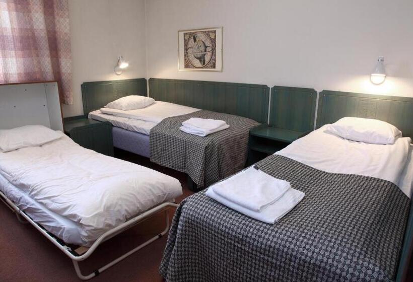 חדר סטנדרט לשלושה, L älvdalen