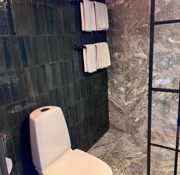 סוויטת ג'וניור, L älvdalen