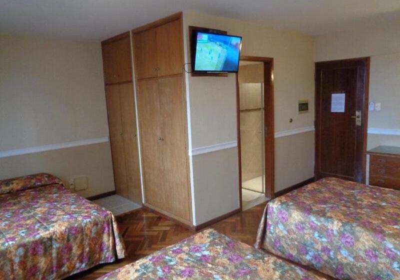 اتاق استاندارد سه نفره, Premier Hill Suites