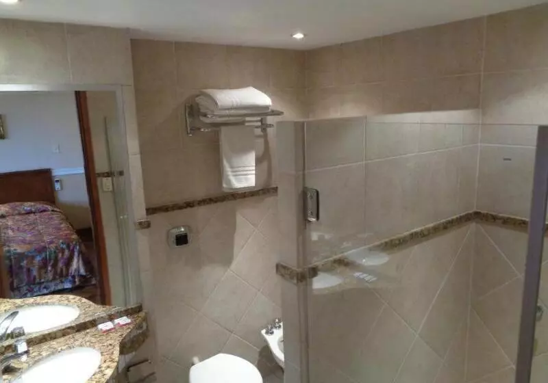اتاق استاندارد سه نفره, Nobile Hotel Premier Hill