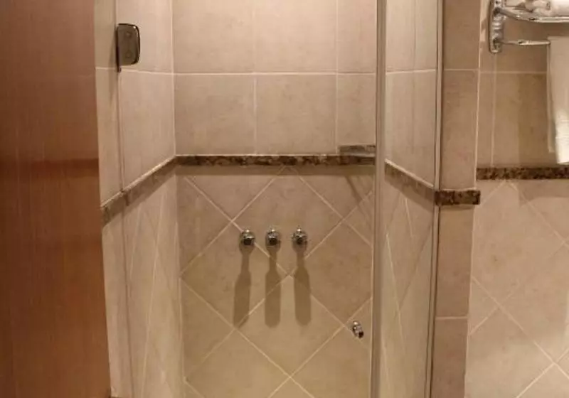 اتاق استاندارد سه نفره, Nobile Hotel Premier Hill