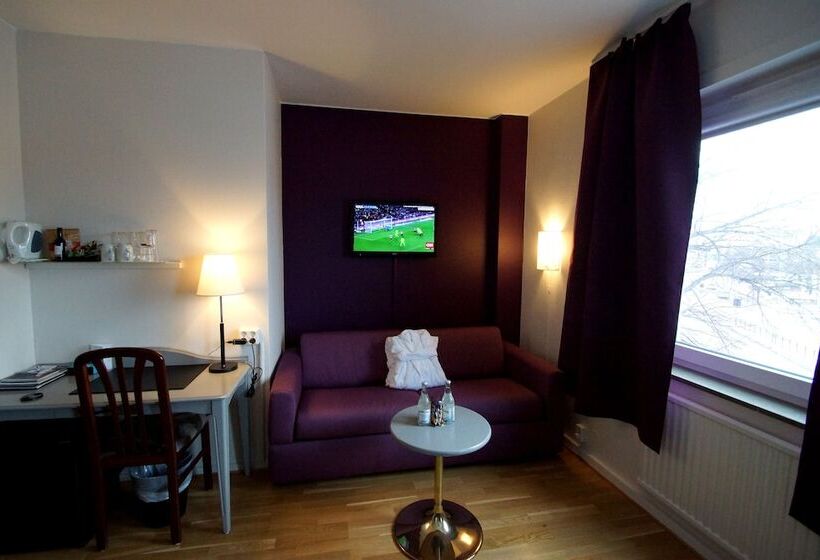 Семейный Номер, Vici Hotels