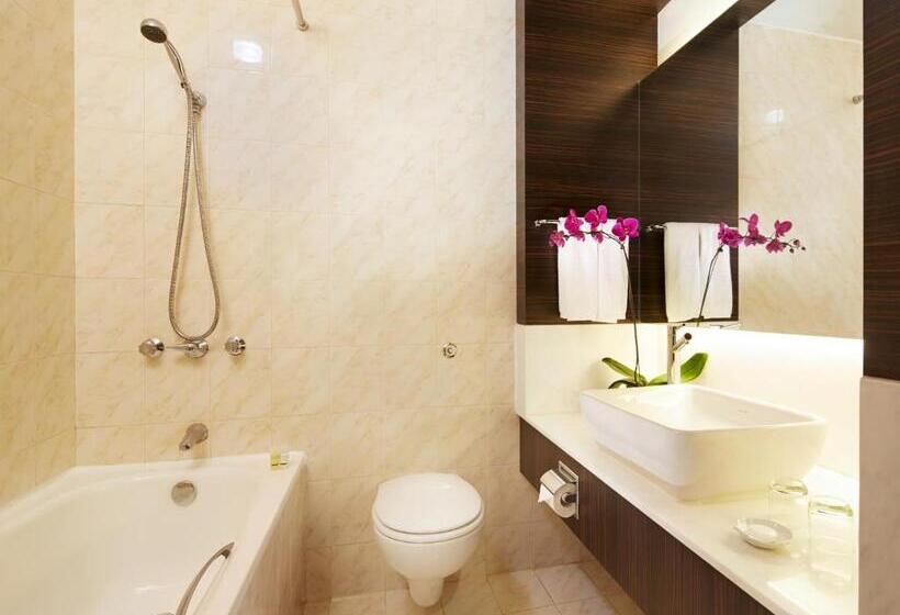 اتاق استاندارد, Village Hotel Bugis By Far East Hospitality