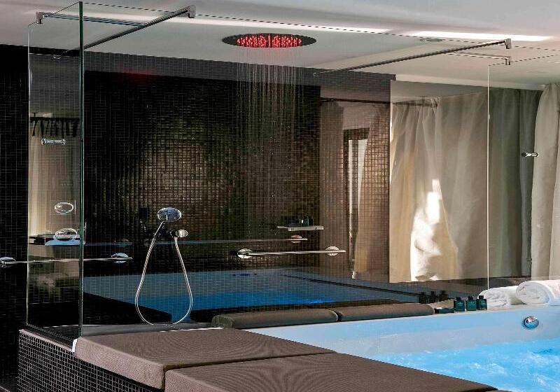 اتاق لوکس, Village Hotel Bugis By Far East Hospitality