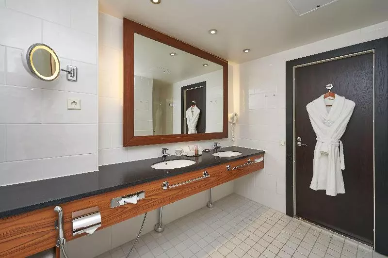 デラックスルーム, Crowne Plaza Helsinki   Hesperia, An Ihg