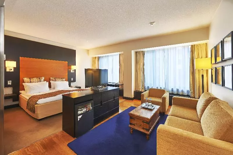 デラックスルーム, Crowne Plaza Helsinki   Hesperia, An Ihg