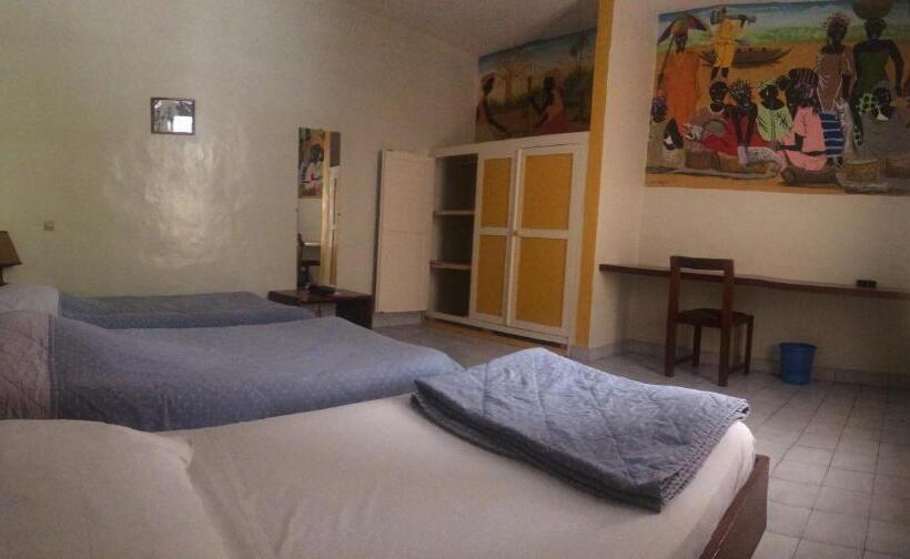 اتاق استاندارد سه نفره, Hôtel Saint Louis Sun Dakar
