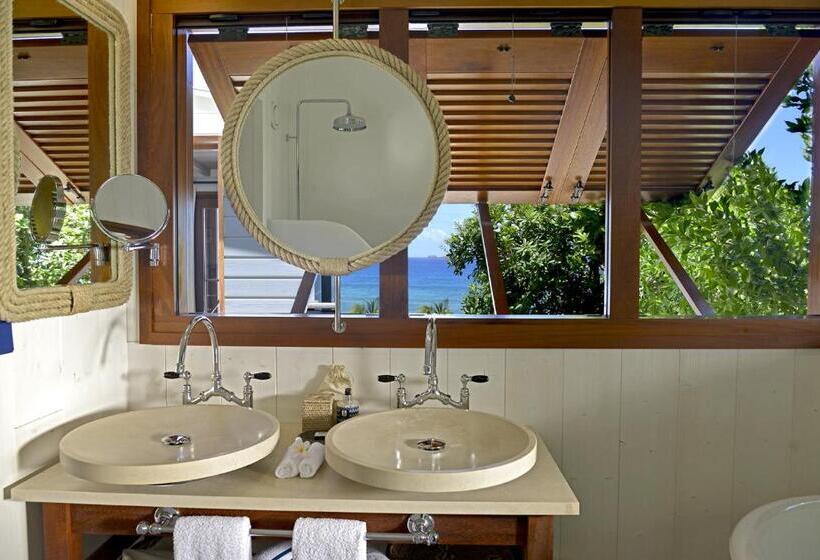 اتاق لوکس, Manapany