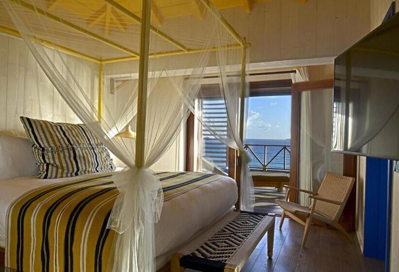 سوییت با چشمانداز پانوراما, Manapany