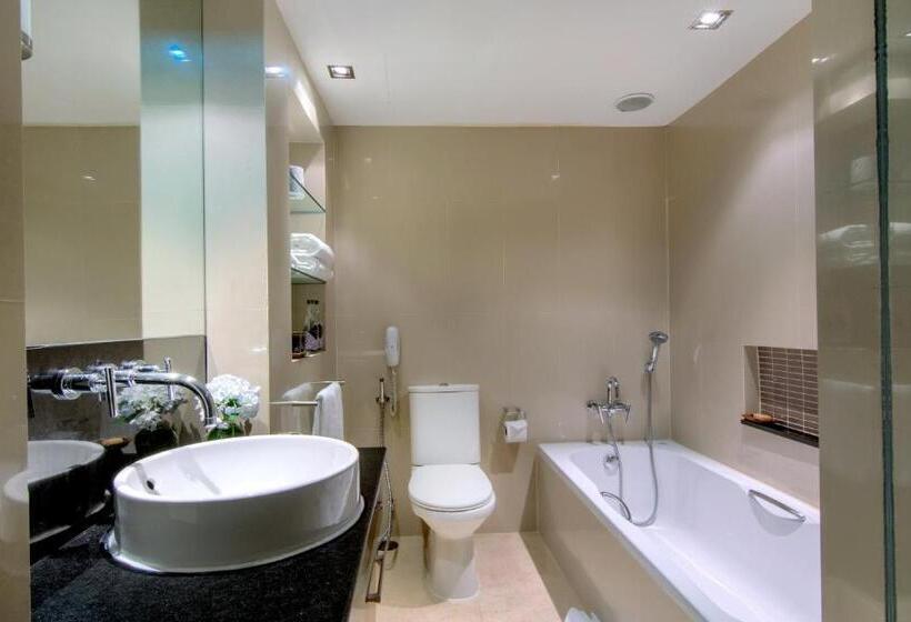 غرفة ديلوكس سرير كينج, The Sukosol