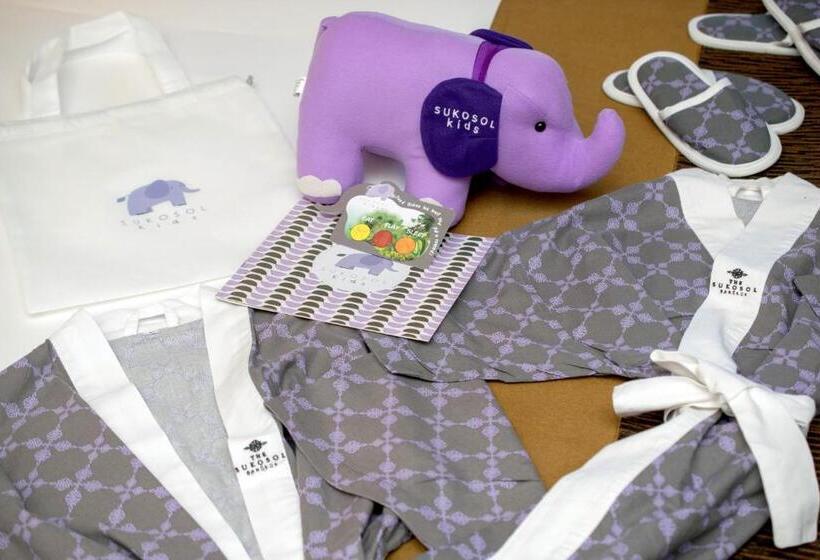 غرفة بريميوم عائلية, The Sukosol