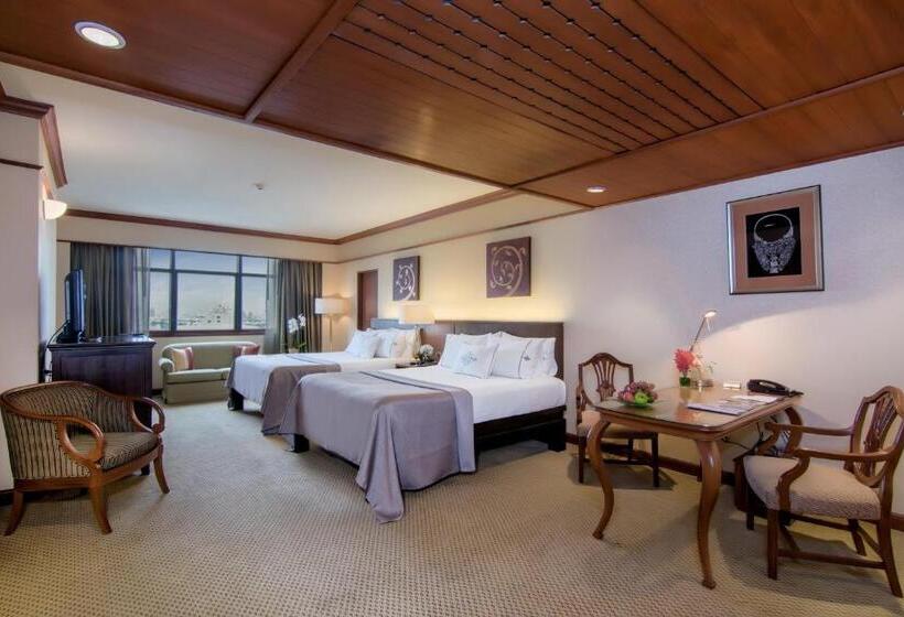 غرفة بريميوم عائلية, The Sukosol