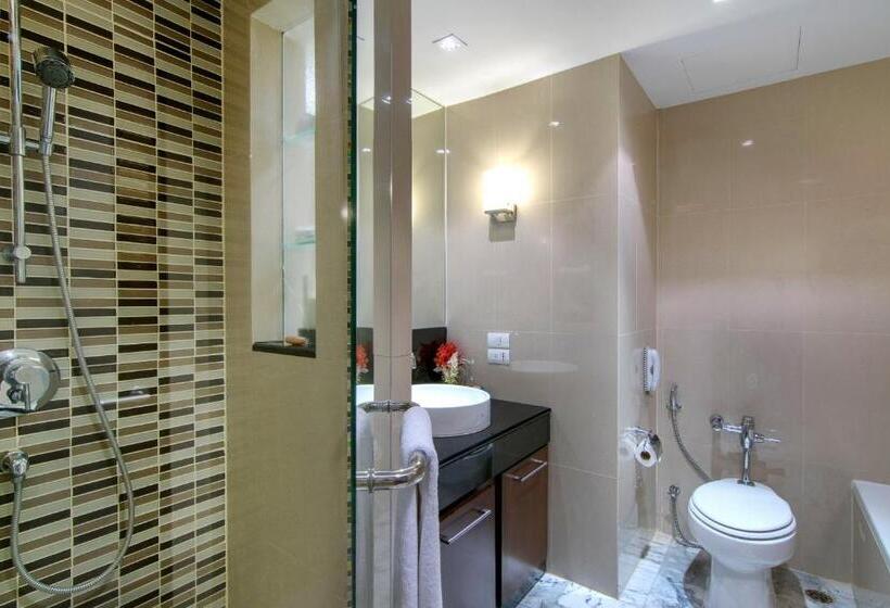 غرفة تنفيذية, The Sukosol