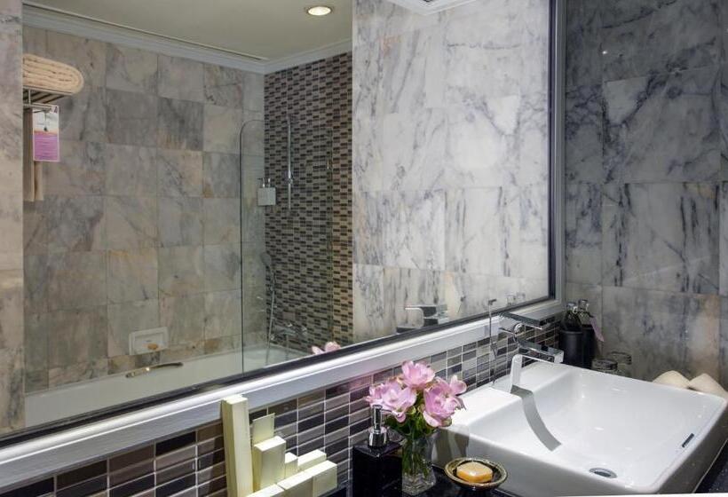 غرفة بريميوم, The Sukosol