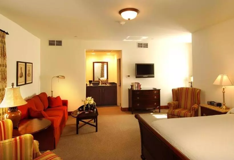 اتاق لوکس با تخت بزرگ, Arizona Inn