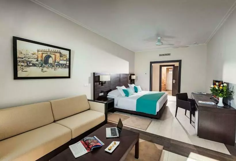 اتاق استاندارد با چشمانداز باغ, Concorde Green Park Palace