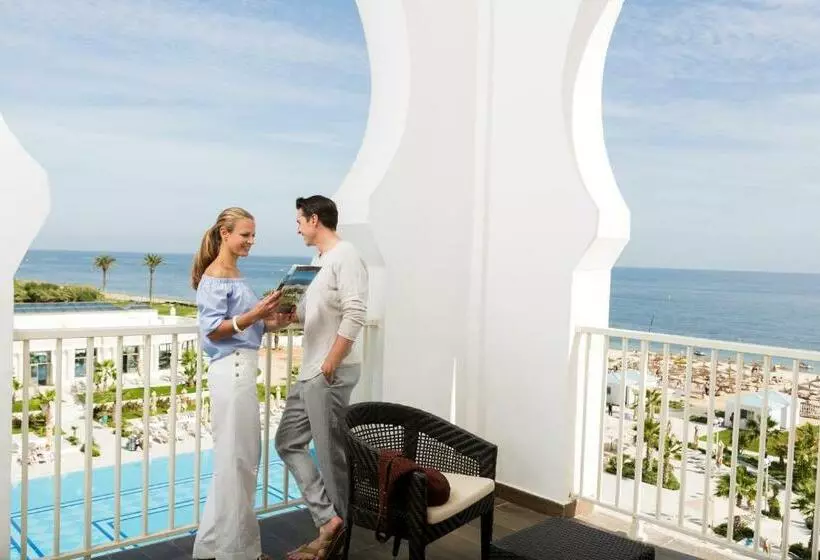 اتاق استاندارد با چشمانداز دریا, Concorde Green Park Palace