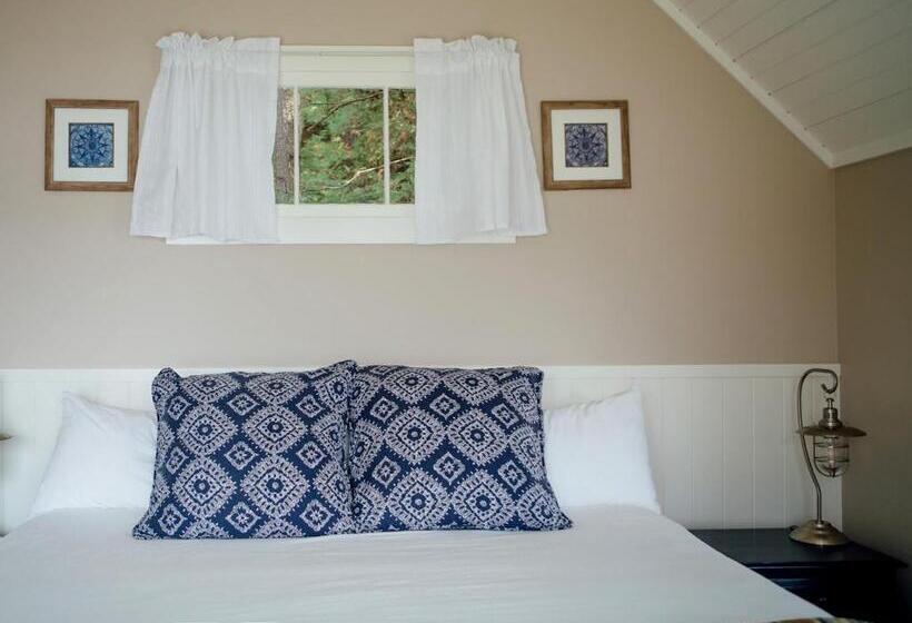 Хижина, Basin Harbor