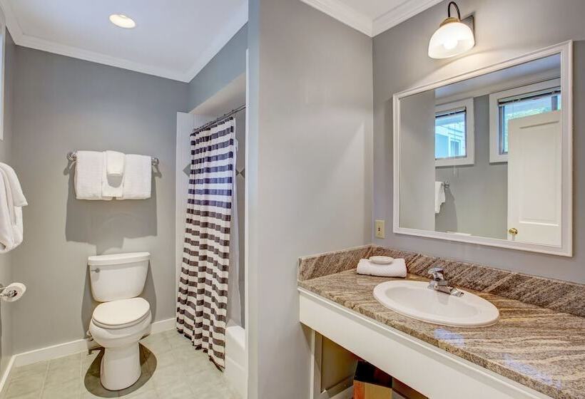 Дом 1 Спальня, Basin Harbor