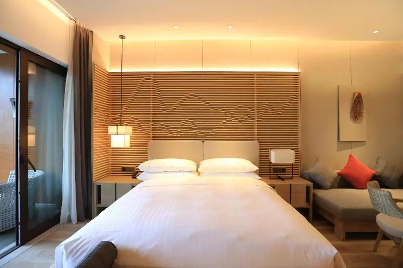 اتاق استاندارد برای معلولان, Best Western Plus Airport Plaza