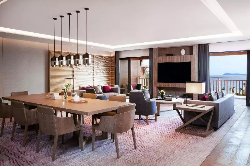 اتاق استاندارد برای معلولان, Best Western Plus Airport Plaza