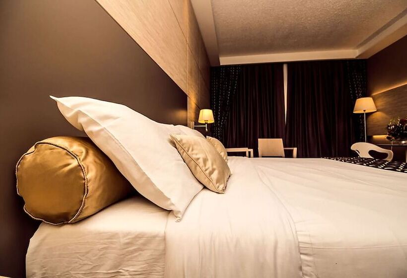 Quarto Prestige, Sarakawa