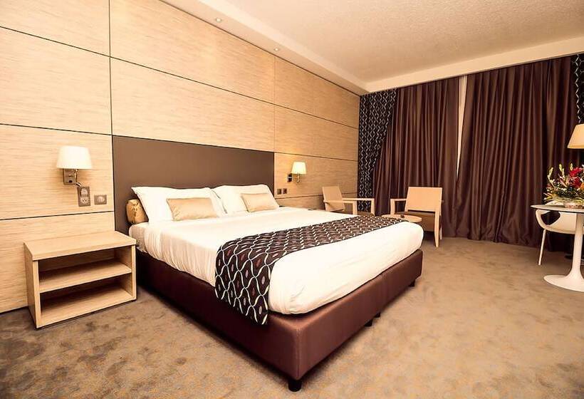 اتاق پرستیژ, Sarakawa