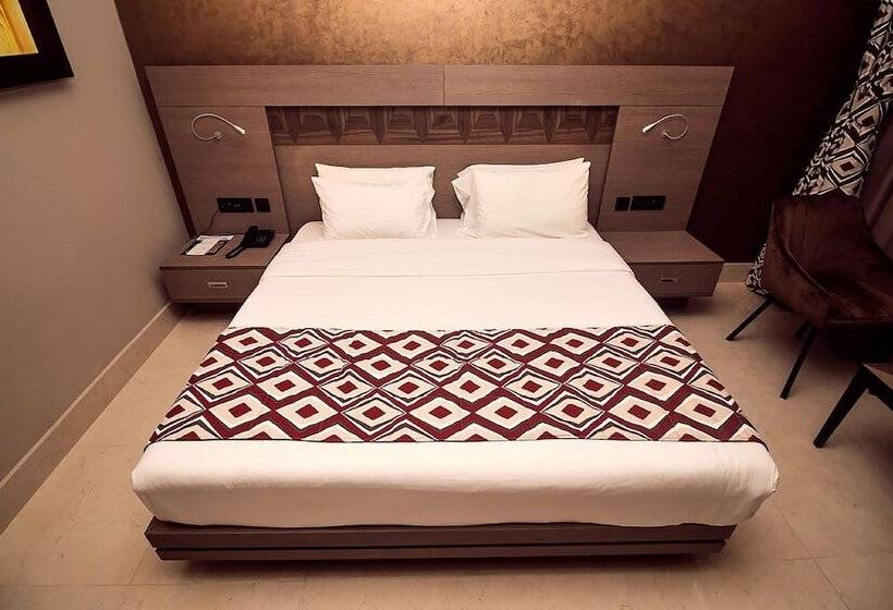 Quarto Deluxe, Sarakawa