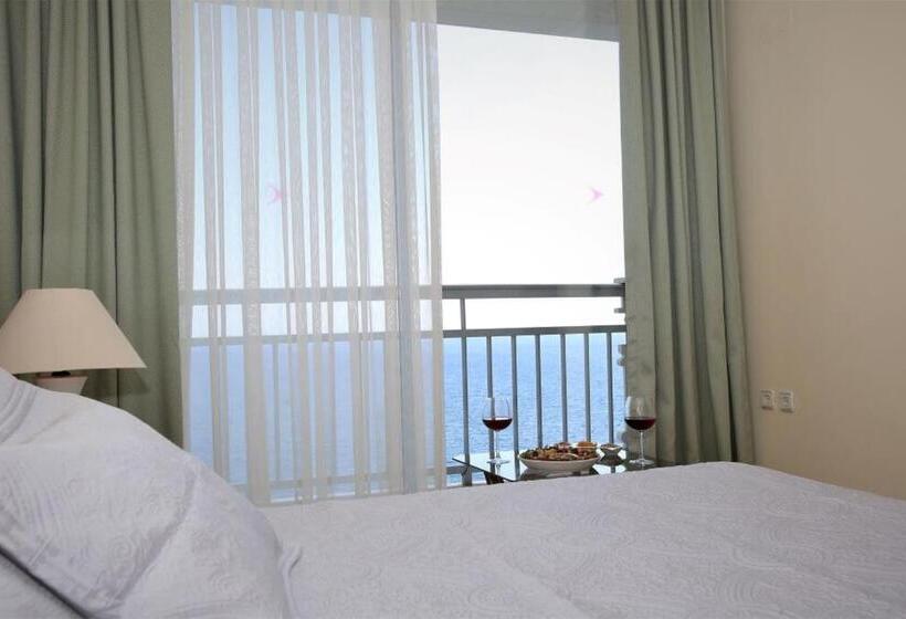 Chambre Standard Individuelle Vue Mer, Lara Otel