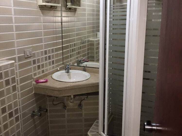 اتاق استاندارد با چشمانداز شهر, Pharaohs