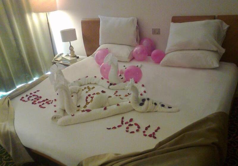 سوییت لوکس, Plaza Hotel Alexandria