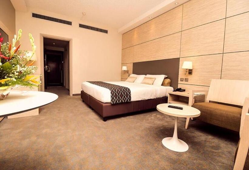 Quarto Prestige, Sarakawa