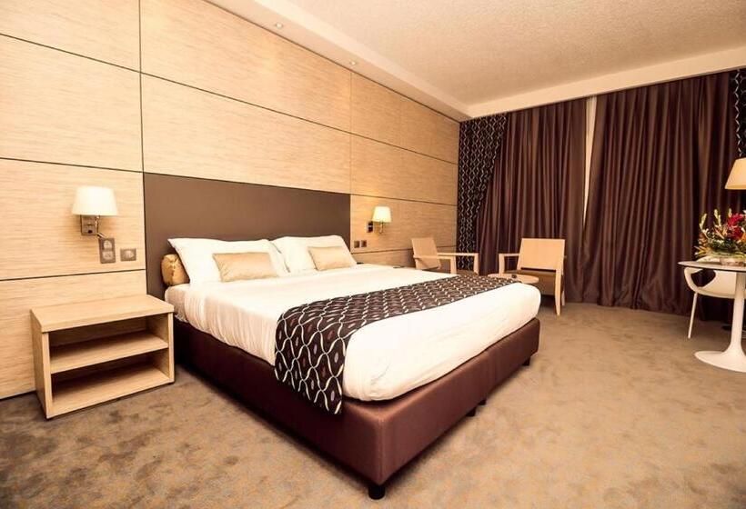 اتاق پرستیژ, Sarakawa