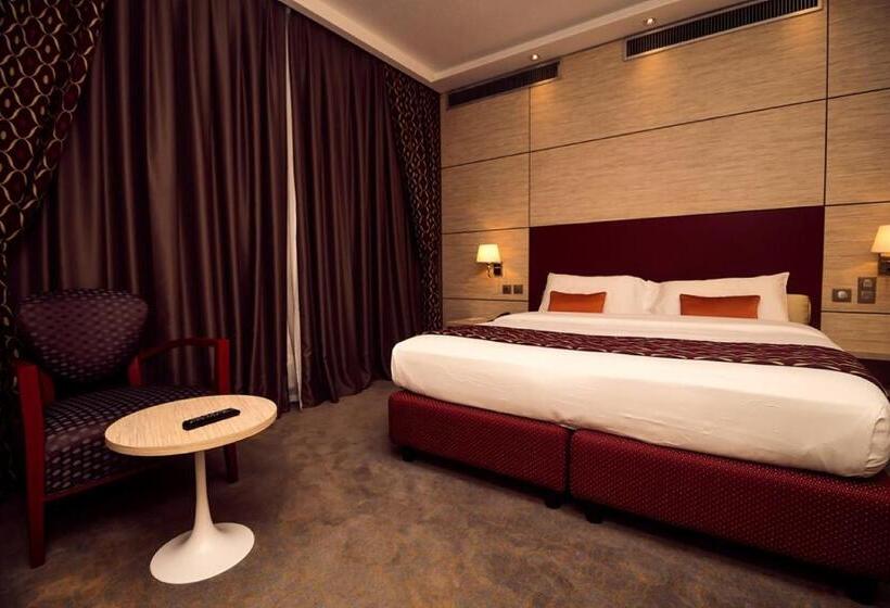 سوییت جونیور, Sarakawa