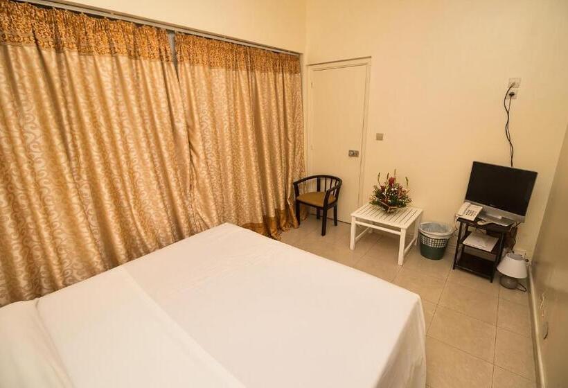 اتاق استاندارد یک نفره, Sarakawa